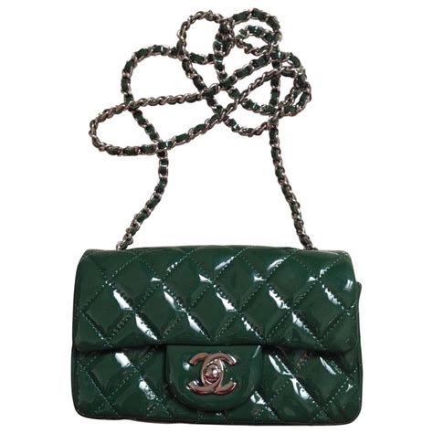 Timeless/classique patent leather crossbody bag Chanel Green 